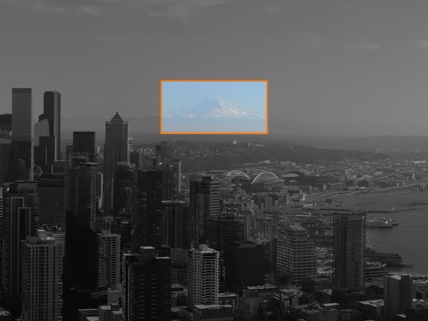 Same panorama after alignment with crop box correctly centered on Mount Rainier